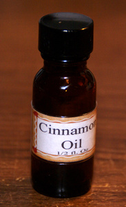 Cinnamon Scents Cinnamon Oil 1/2 oz. bottle