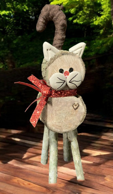 cat 15 left